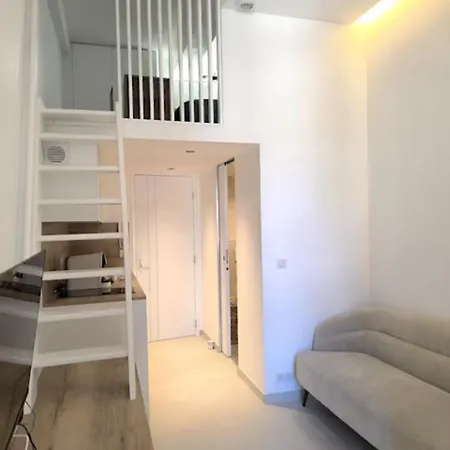 Nid Perche Avec Apercu A Pied ! *