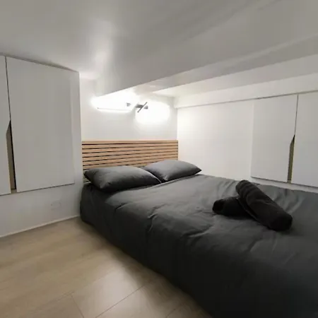 Nid Perche Avec Apercu A Pied ! * Nice